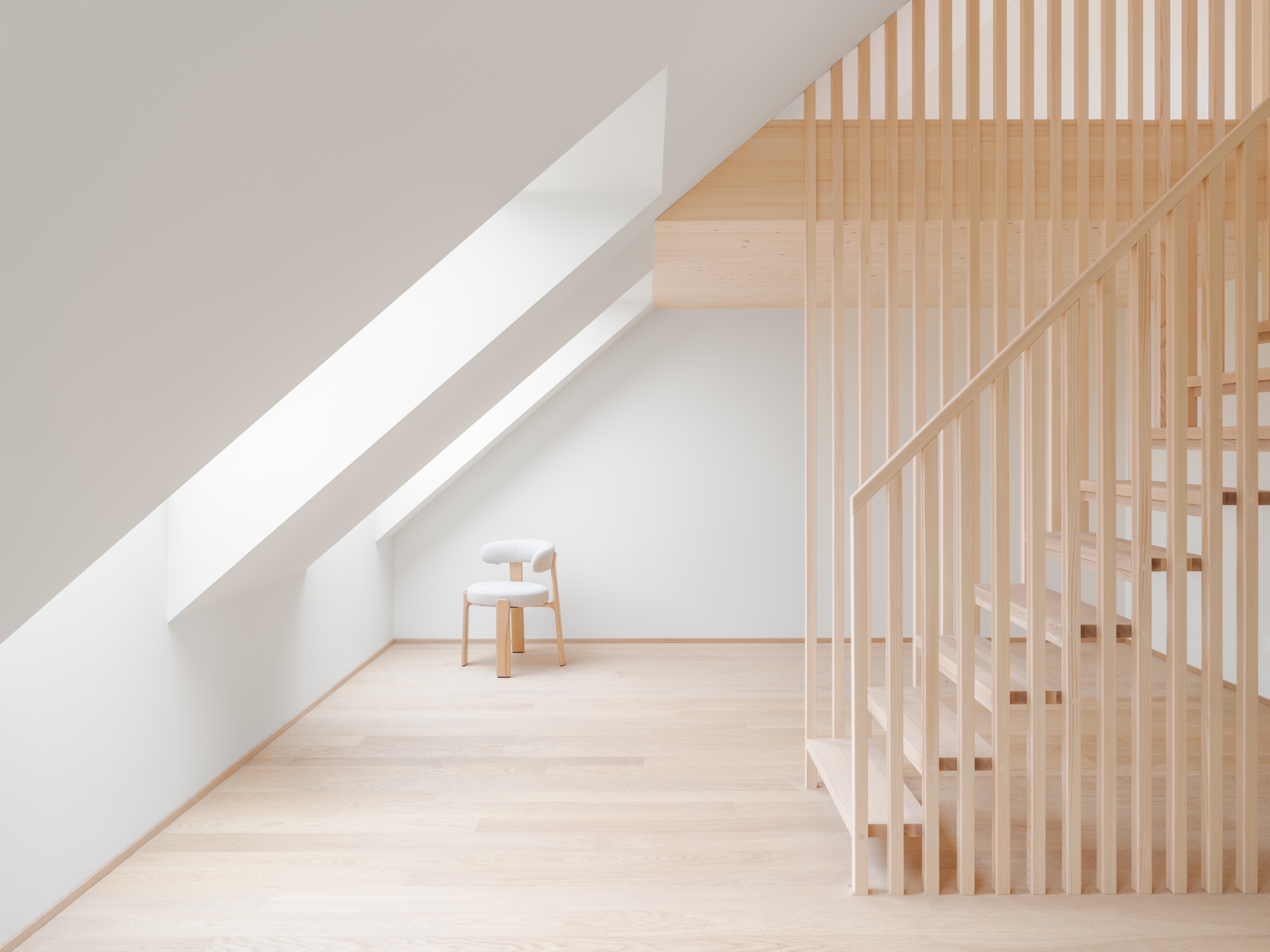 Schadenbauer Quartiersentwicklung Denkmalschutz Holzbau Maisonette Harfentreppe